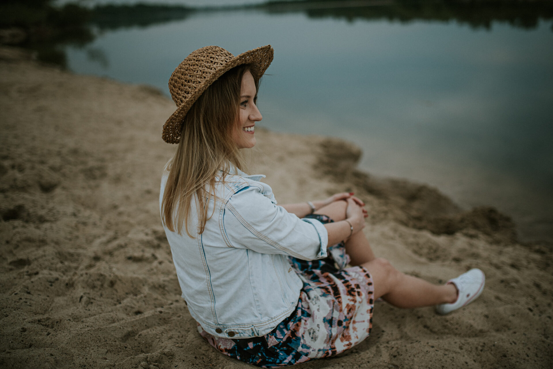 SAW 2752 Kobieca sesja - Łomianki