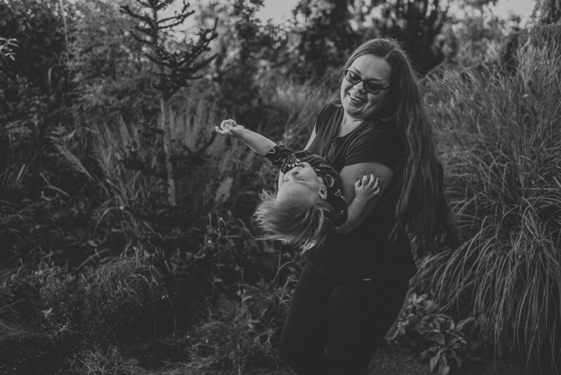 SAW 3304 Sesja rodzinna w zaczarowanym ogrodzie