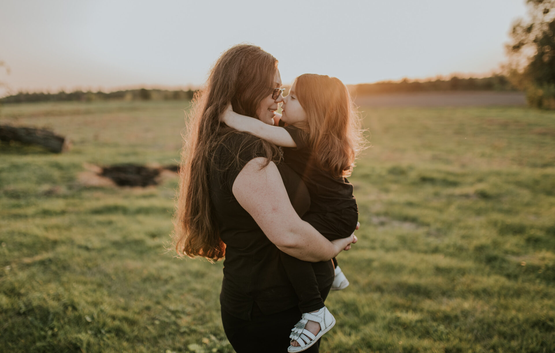 SAW 3769 Sesja rodzinna w zaczarowanym ogrodzie