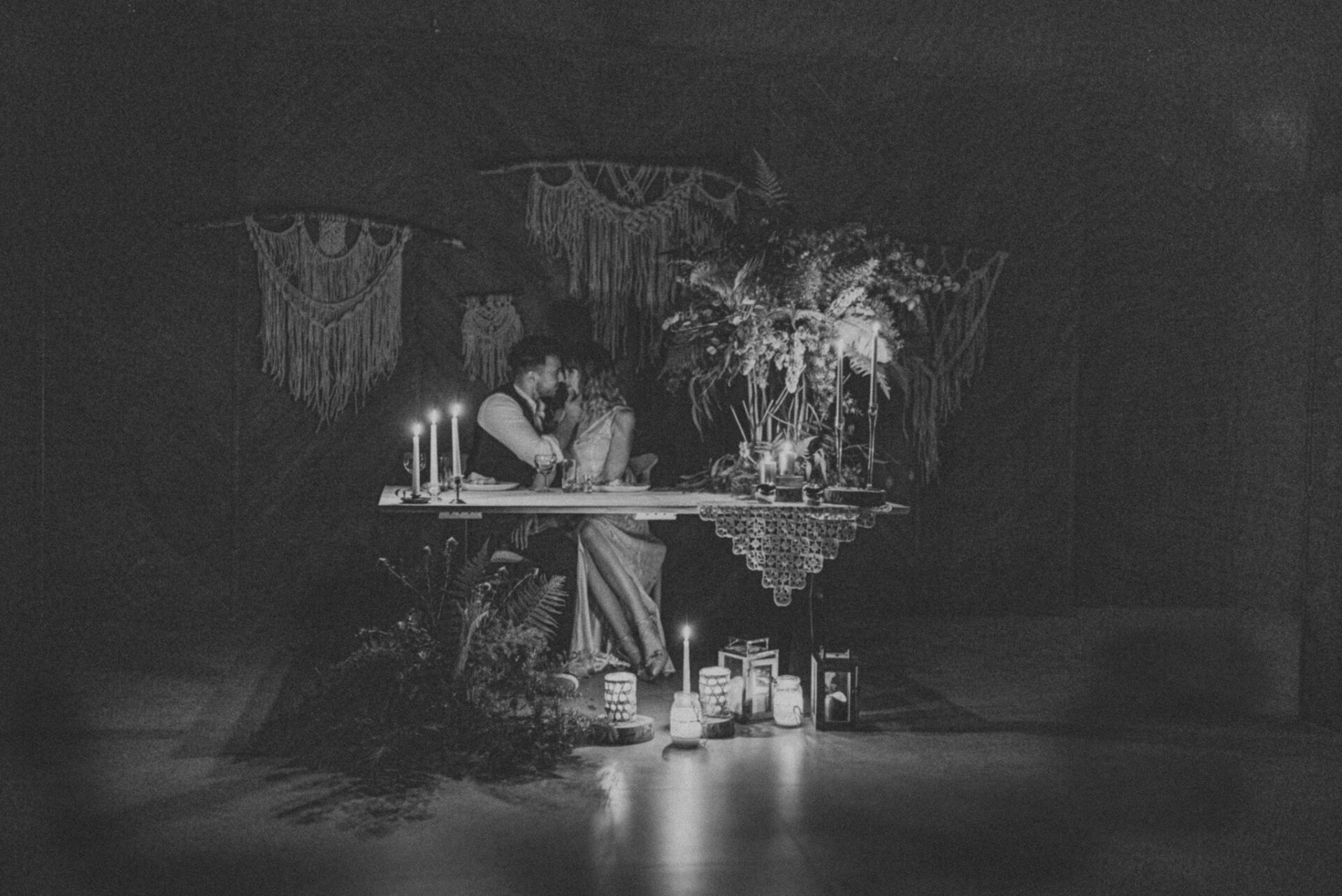 SAW 6663 Stylizowana sesja ślubna w stylu "Rock!"